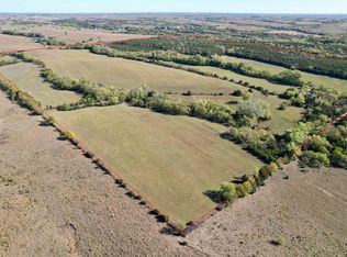 26605 Oregon Trail Rd, Saint Marys, KS 66536