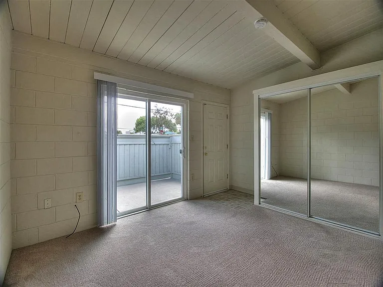 Park West Apartments — Photo 7
