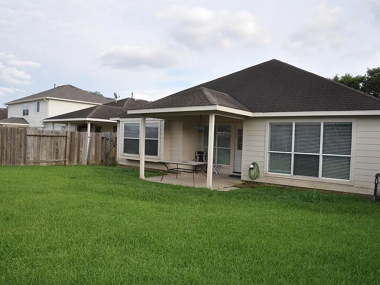 19118 Mossy Hedge Ln — Photo 32