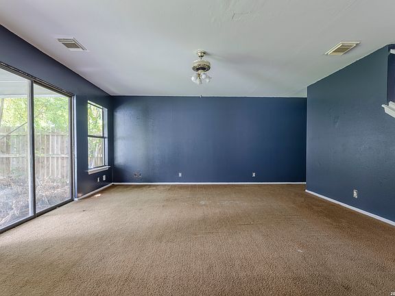 3rd image of 6822 Misty Field Dr