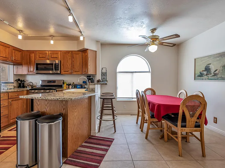3563 E Wasatch Grove Ln — Photo 5