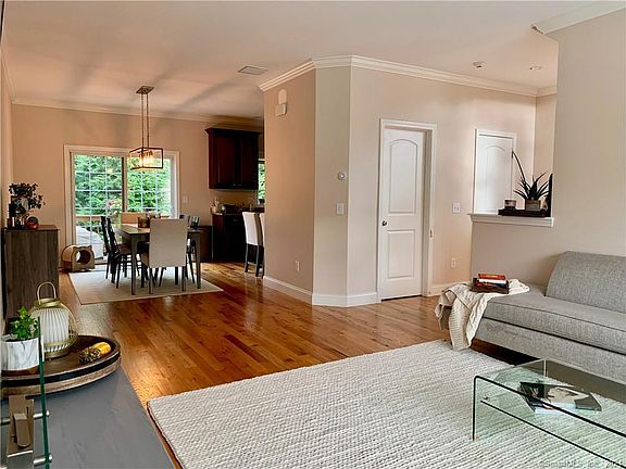 5th image of 905 Woodland Hills Dr #905