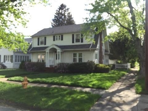 1st image of 813 Grove St