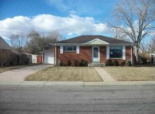 6871 Avrum Dr, Denver, CO 80221