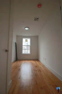 Rented by Next Door Realty NYC | media 30