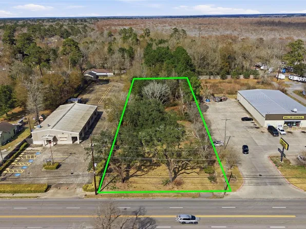 2740 E Lucas Dr, Beaumont, TX 77703