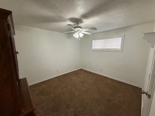 3106 Western Ave — Photo 4