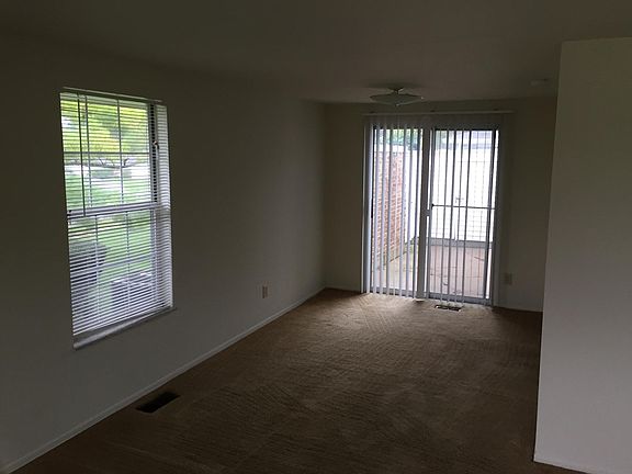 5th image of 5889 Troy Villa Blvd