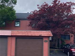 1283 Peppertree Dr, Derby, NY 14047