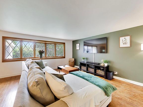 5th image of 533 Carr Ct
