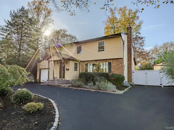 3 Earl Road, Melville, NY 11747
