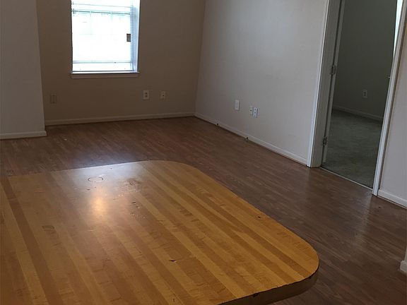 3rd image of 2320 Granger Dr Unit A