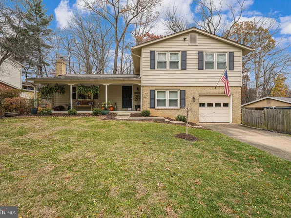10424 Collingham Dr, Fairfax, VA 22032