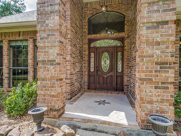 3rd image of 8811 Sendera Dr