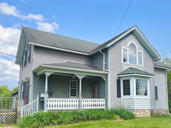 21380 S Center Rd, Conneautville, PA 16406