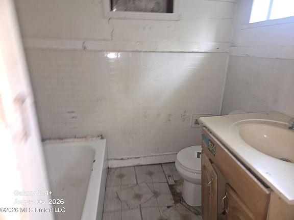 4th image of 1855 Mary Myles Rd