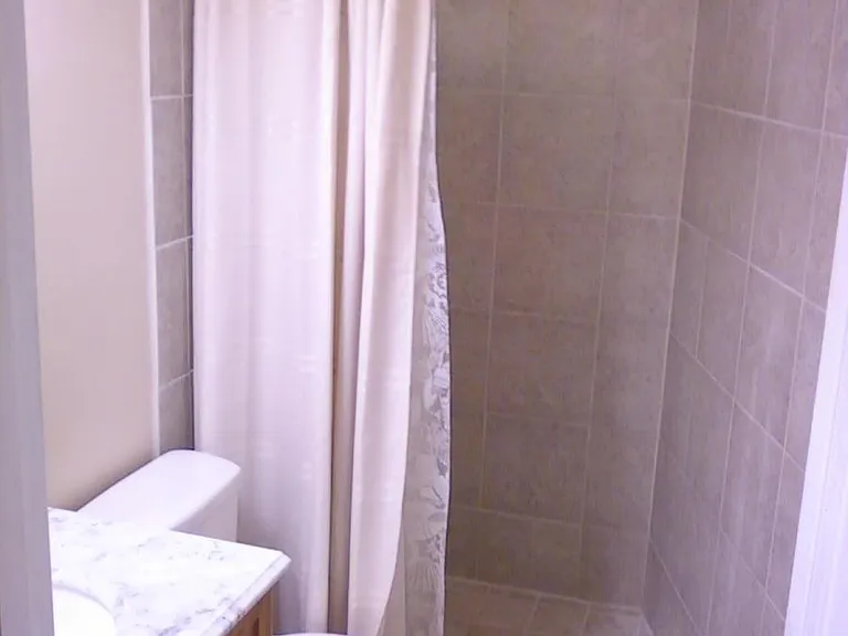 1810 Atkamire Dr — Photo 2