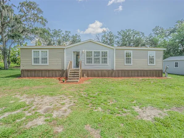 30443 Lynne Dr, Zephyrhills, FL 33543