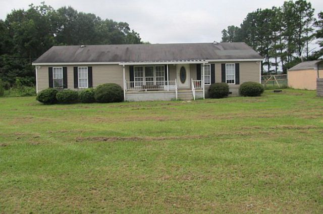 2nd image of 326 Thundering Springs Rd