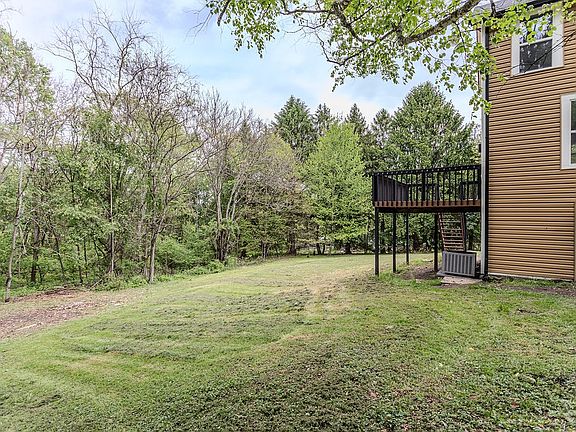3rd image of 587 Upper Middletown Rd
