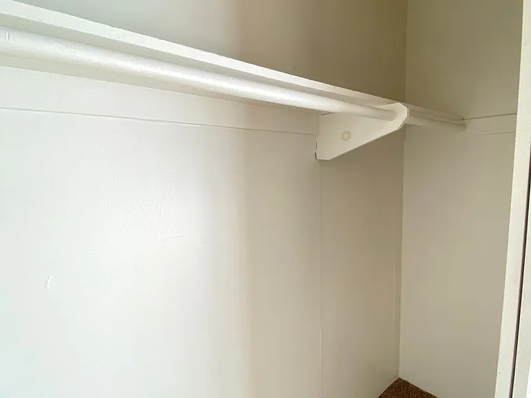 Oak Valley Apartments — Photo 17