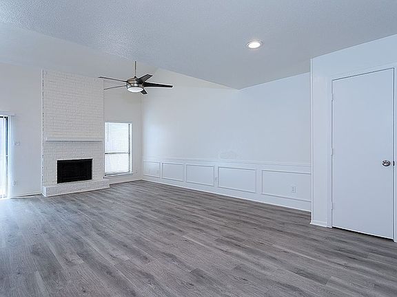 3rd image of 7450 Holly Hill Dr APT 105