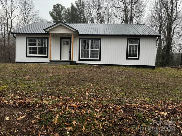 1318 Wakefield Dr NW, Lenoir, NC 28645