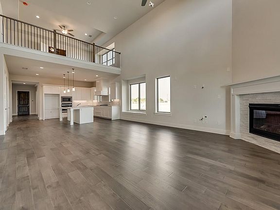 5th image of 581 Gannon Heights Ln
