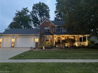 126 Vanderbilt Ct, Elyria, OH 44035