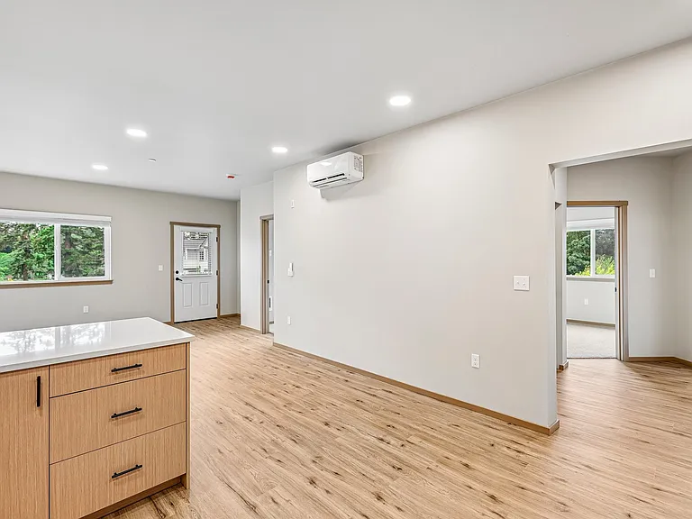 Whitney Lane Apartments — Photo 67