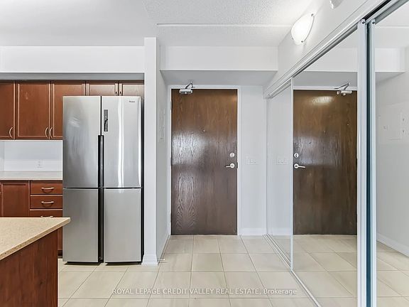 5th image of 30 Via Rosedale Way