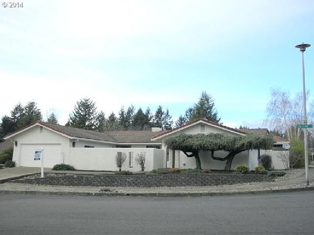 1st image of 14516 SE 26th St