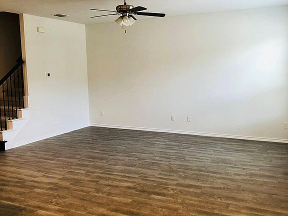 4th image of 404 Milverton Dr