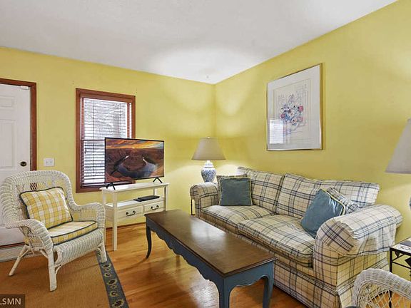 4th image of 5212 Ewing Ave S
