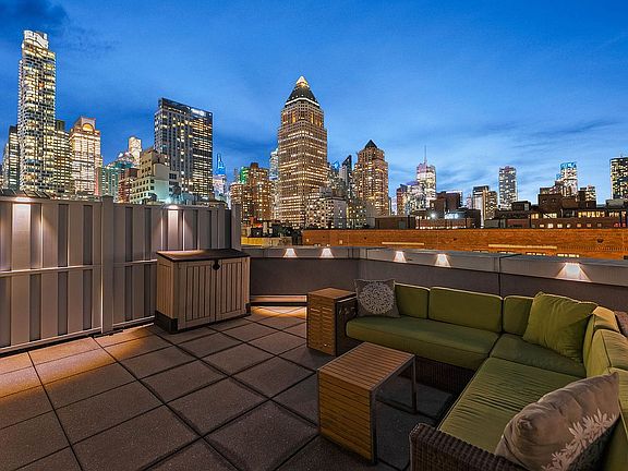 2nd image of 425 W 53rd St #Penthouse 9