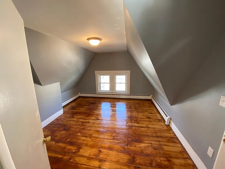 10 Burtt St — Photo 8