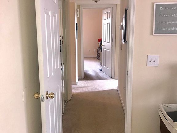 4th image of 13703 RICHMOND PARK DR. N #2506