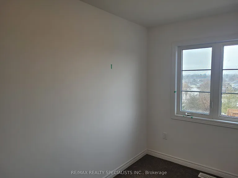 120 Court Dr #4 — Photo 13