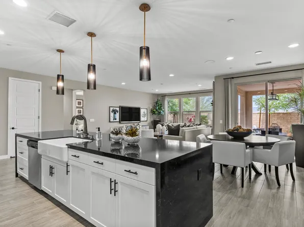 73340 Warhol Ln, Palm Desert, CA 92211