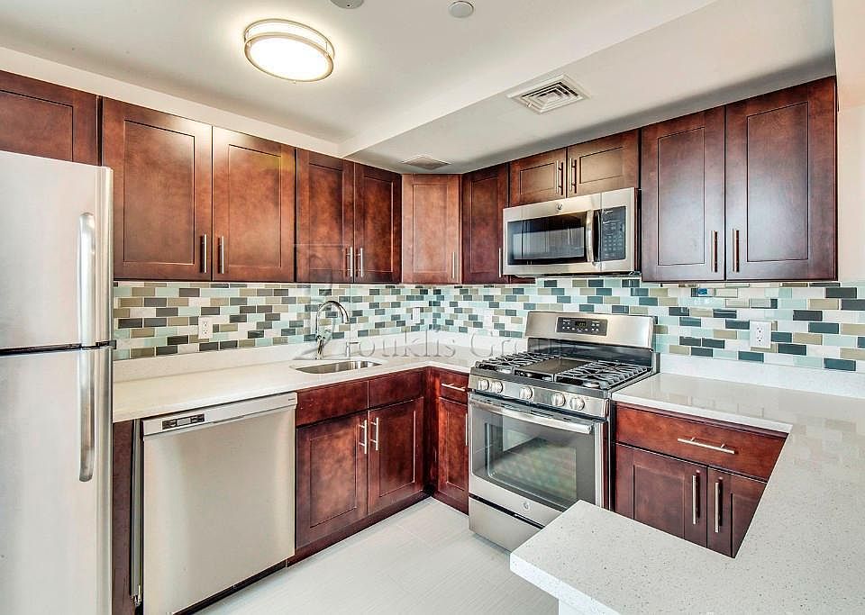 1st image of 2627 28th St APT 2B