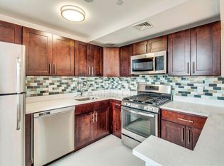 2627 28th St APT 2B, Astoria, NY 11102