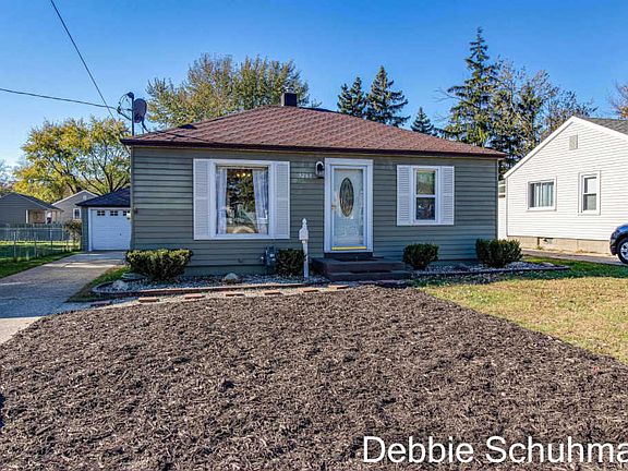 2nd image of 3269 Buchanan Ave SW