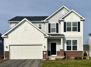 818 Peacock Dr, Sunbury, OH 43074
