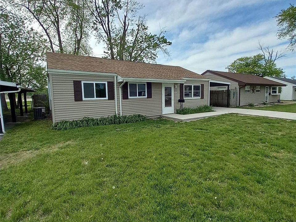 225 Bonds Ave, East Alton, IL 62024 | Zillow