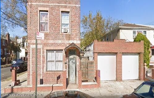 2nd image of 1363 Sutter Ave #1367
