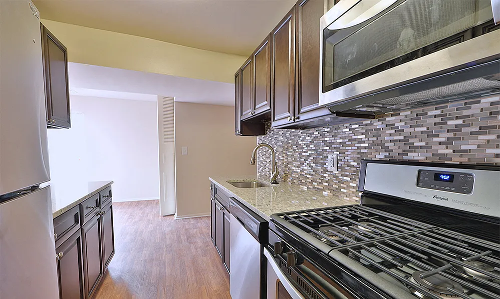 Carriage Hill Apartment Homes — Photo 1