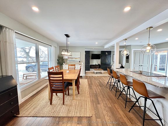 4th image of 1099 Wilson Rd