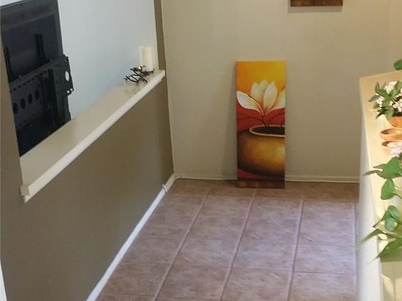 4th image of 1134 Walnut Grove Ave APT B