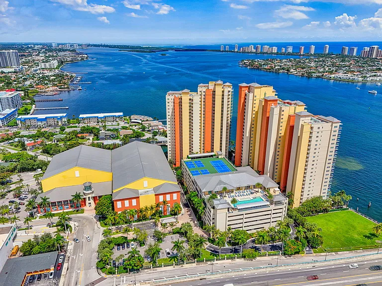 2650 Lake Shore Dr #2303 — Photo 1
