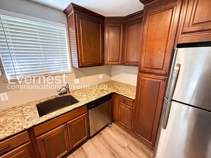 1243 N Washington St #402 — Photo 23